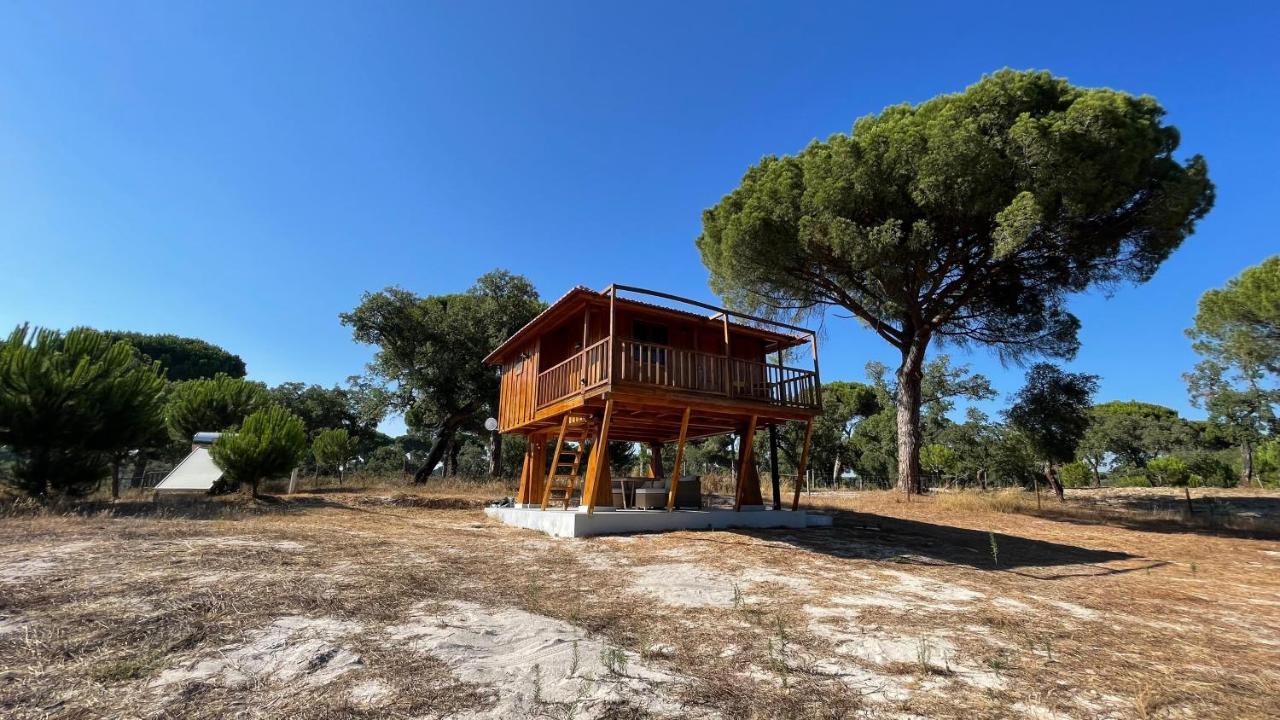 Suspended Wooden House - Monte Da Cortica Villa Águas de Moura Eksteriør bilde