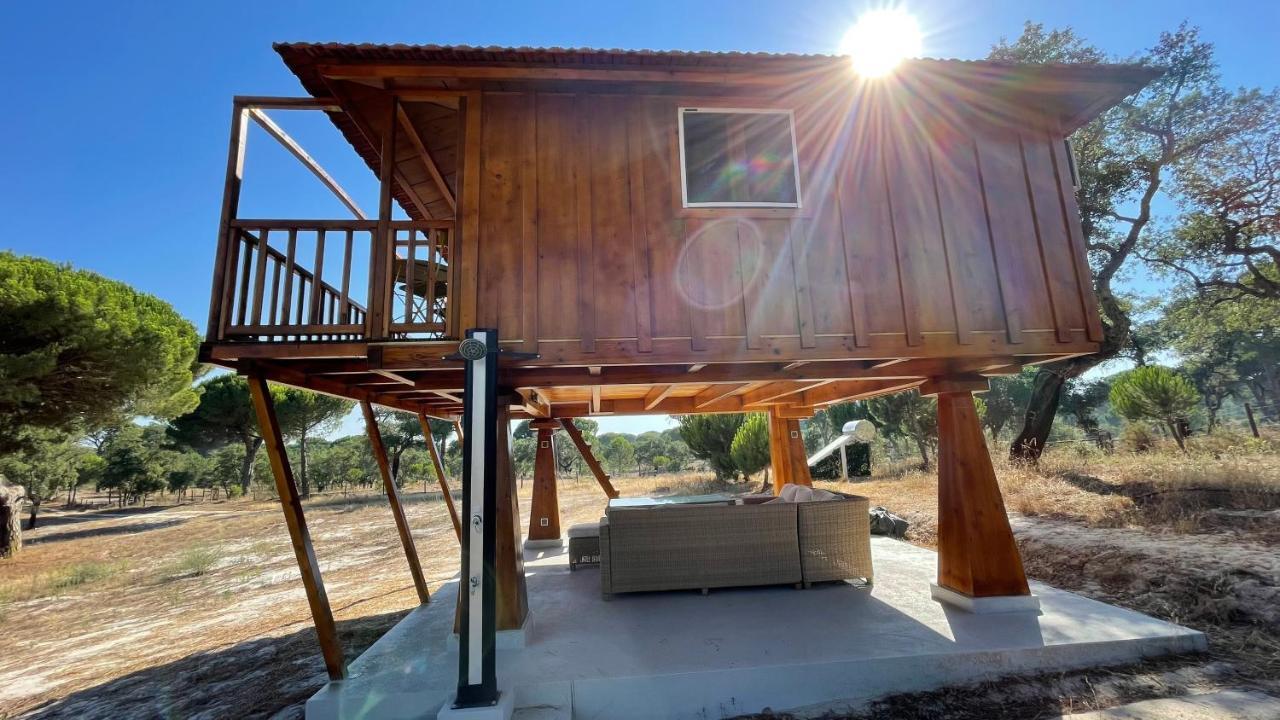 Suspended Wooden House - Monte Da Cortica Villa Águas de Moura Eksteriør bilde